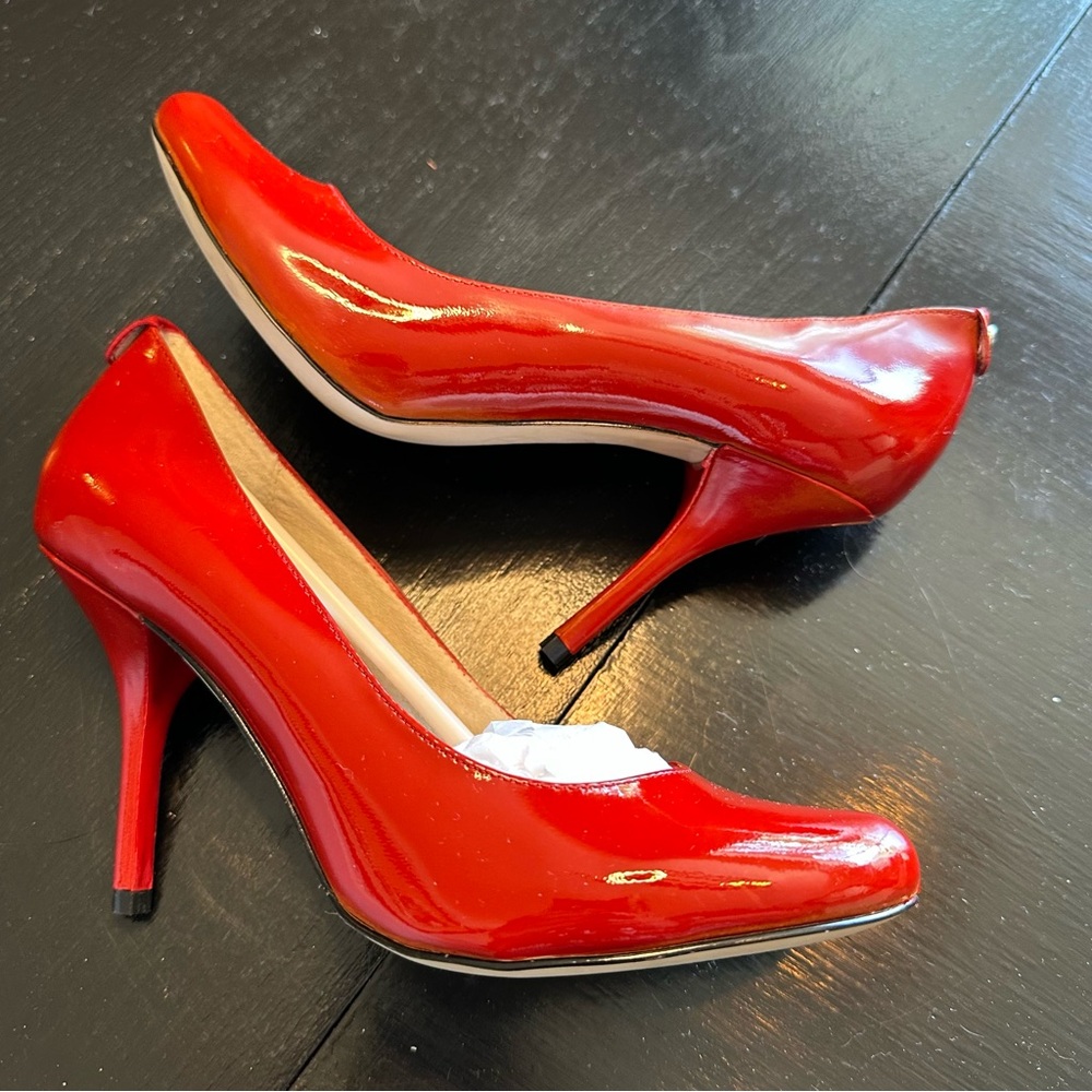 Michael Kors Size 7 Red Heels Classic Pumps Worn Once Ultra Red 4 Inch Shoe